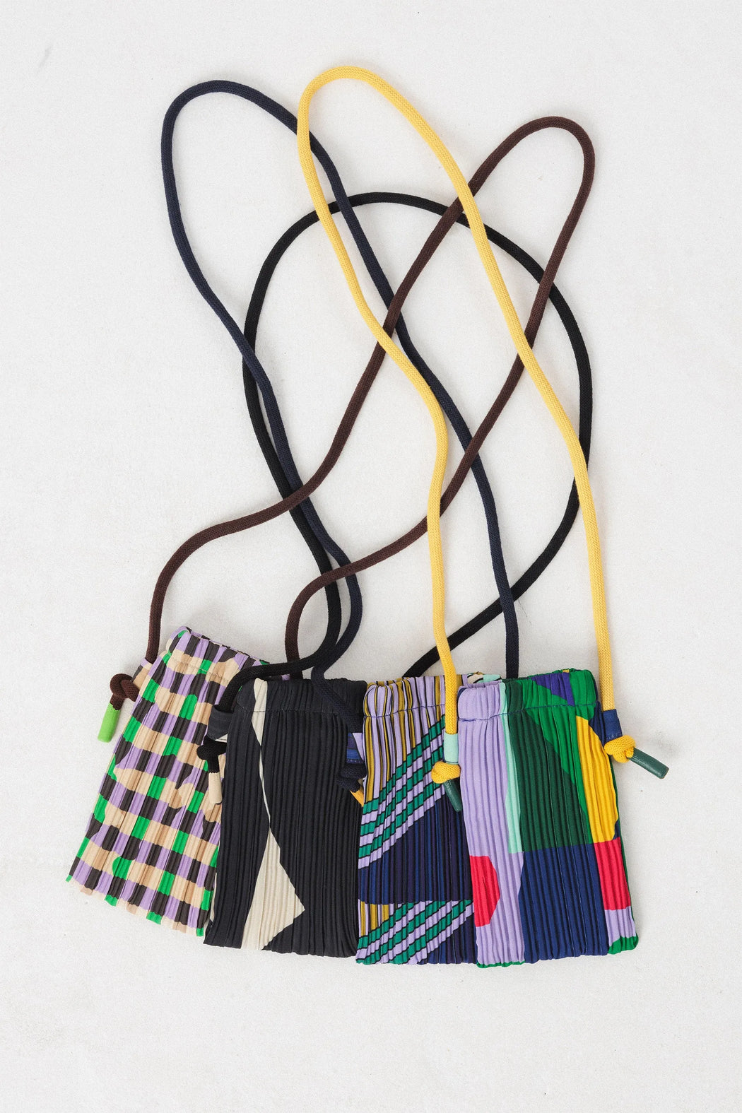 BEAL Handytasche zum Umhängen-SKFK-Taschen-ROTATION BOUTIQUE BERLIN