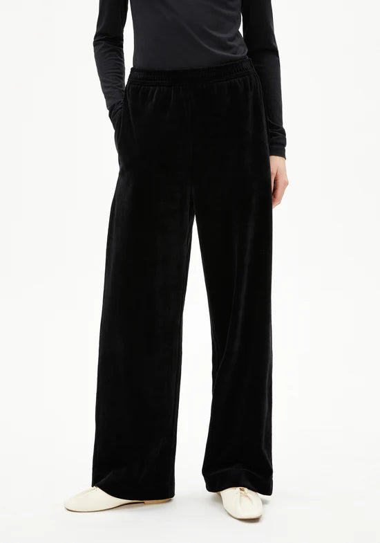 Jerseyhose Vatinaa Velvet-Armedangels-Hosen-ROTATION BOUTIQUE BERLIN