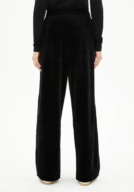 Jerseyhose Vatinaa Velvet-Armedangels-Hosen-ROTATION BOUTIQUE BERLIN