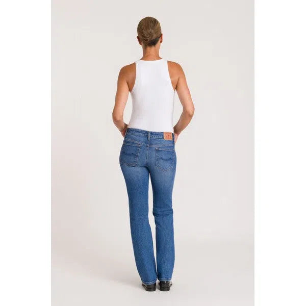 Emiko Sander Mid Used - Straight Leg Jeans-Kings of Indigo-Hosen-ROTATION BOUTIQUE BERLIN