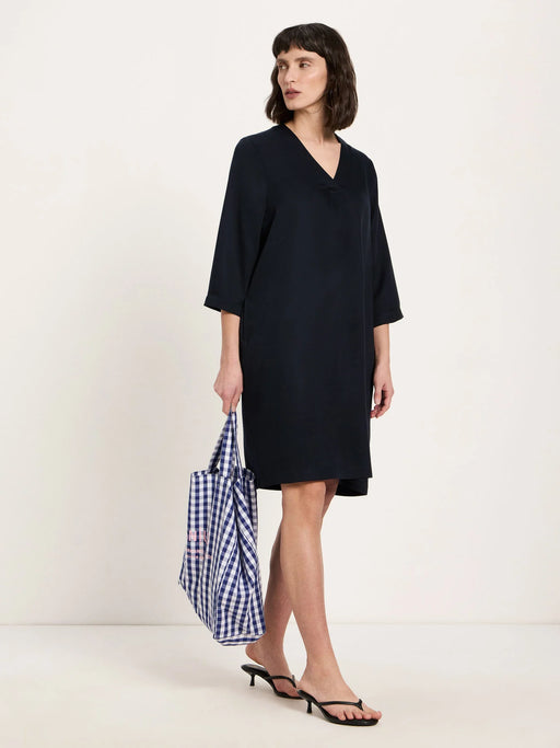 Kleid mit V-Ausschnitt aus TENCEL™-LANIUS-Kleider & Röcke-ROTATION BOUTIQUE BERLIN