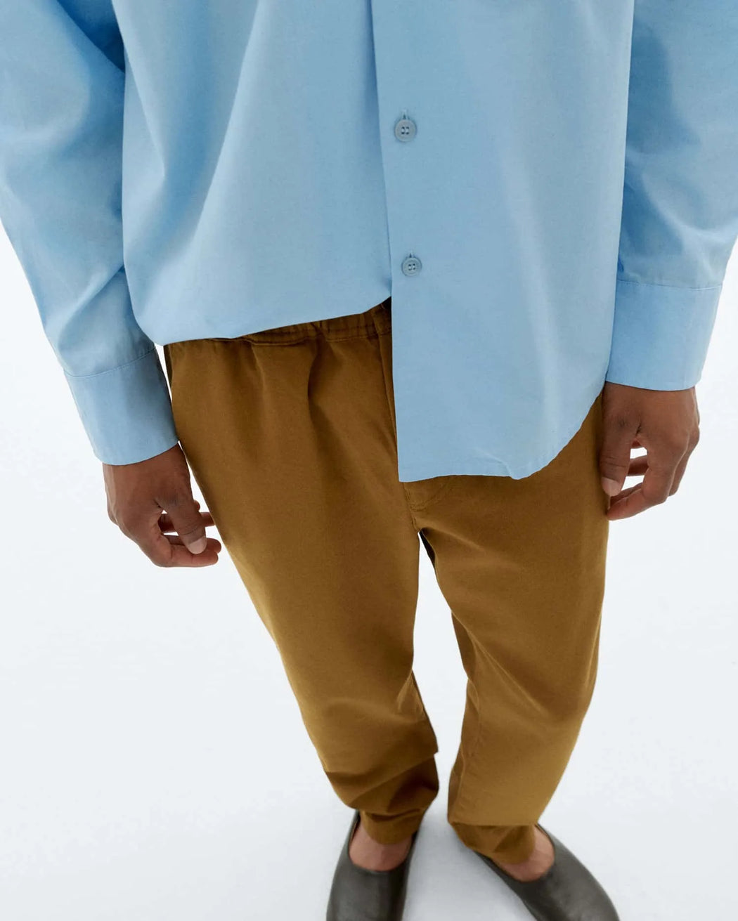 Light Oak Travel Pants-Thinking Mu-Hosen-ROTATION BOUTIQUE BERLIN