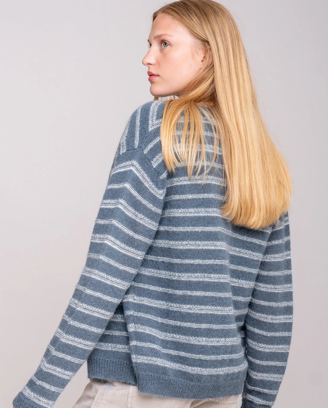 Strickjacke Mina-Johnnylove-Pullis & Sweatshirts-ROTATION BOUTIQUE BERLIN