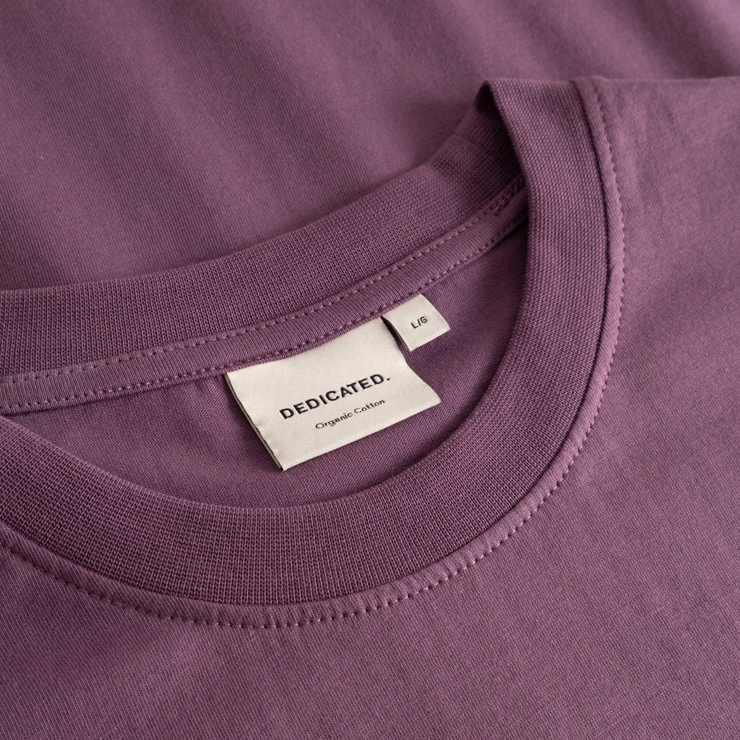 Herren T-Shirt Stockholm Base Berry Purple von Dedicated – Bild 5