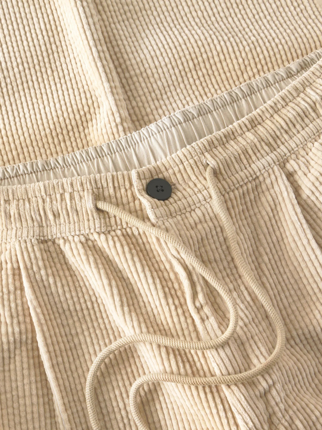 Fig Comfort Corduroy Pants von Knowledge Cotton Apparel – Bild 6