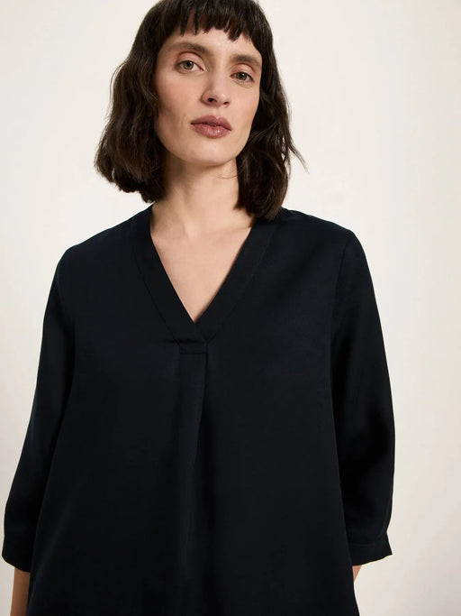 Kleid mit V-Ausschnitt aus TENCEL™ von LANIUS – Bild 2