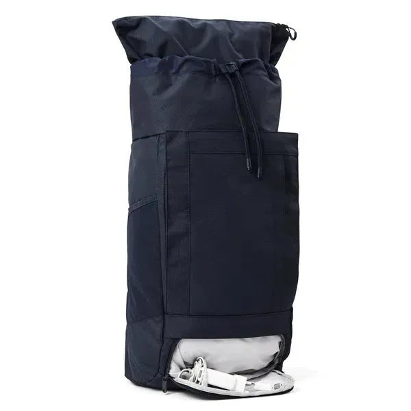 Blok Large Fjord Navy - Rucksack von Pinqponq – Bild 8