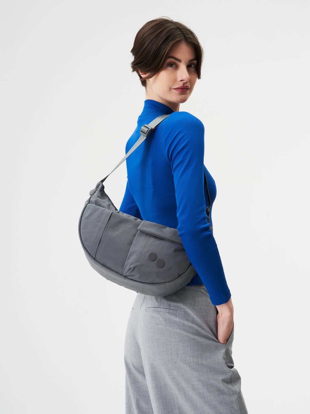 Tasche Krumm Medium Crinkle Grey von Pinqponq – Bild 7