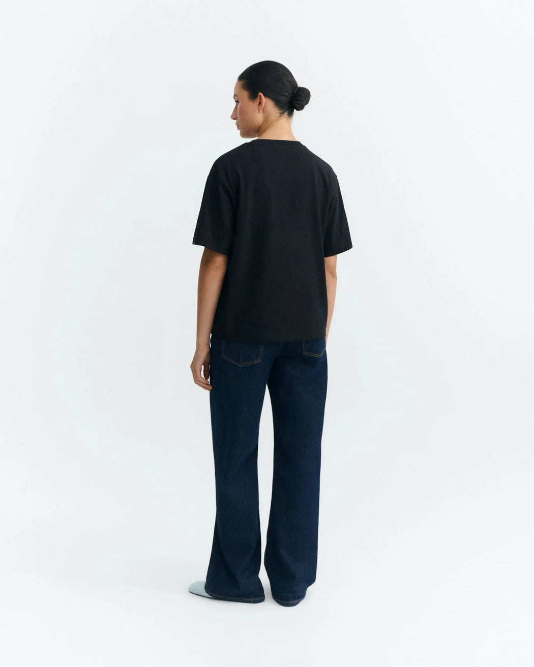 Sunny Black T-Shirt Damen mit Stickerei von Thinking Mu – Bild 4